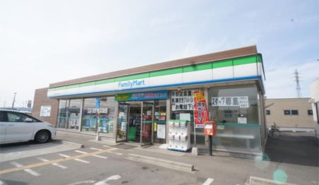 ファミリーマート　田原本十六面店