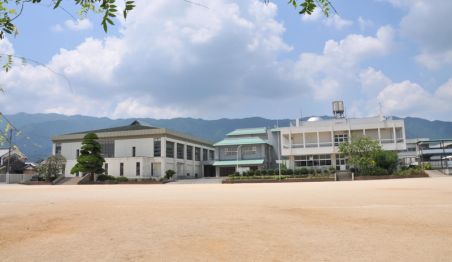 新庄小学校
